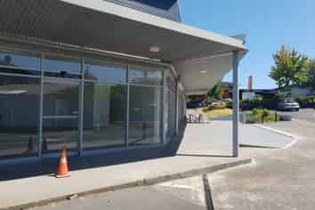 HENDERSON RETAIL STORE