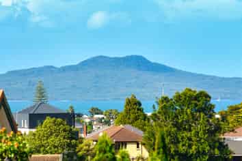 3 Zara Court, Mairangi Bay