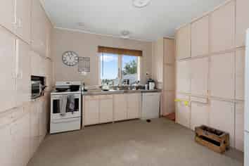 22, 24, 26 Alison Street, Hamilton Lake