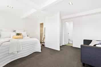 270/270U Sunset Road, Windsor Park