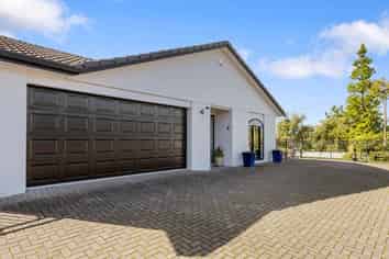 32 Baxendale Drive, Pukehangi