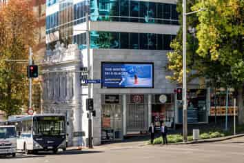 10 YEAR LEASE - UNIQUE CBD INVESTMENT OPPORTUNITY