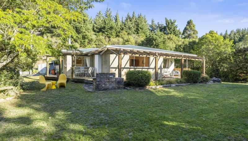 3145a White Rock Road, Martinborough
