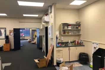 Tremaine Avenue Showroom/Workshop