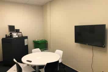 Tremaine Avenue Showroom/Workshop