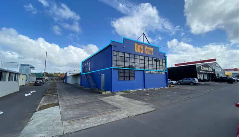  Option B, 93 Wairau Road, Wairau Valley