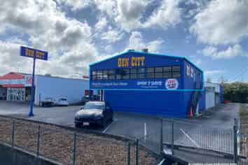 Wairau Road-Front Offices