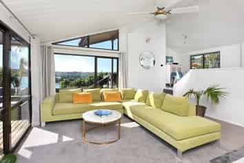 93 Donald Bruce Road, Surfdale