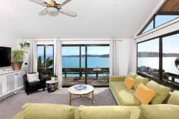 93 Donald Bruce Road, Surfdale