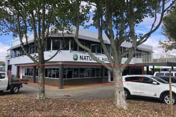 Attractive ground floor office - 303sqm