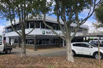 Attractive ground floor office - 303sqm