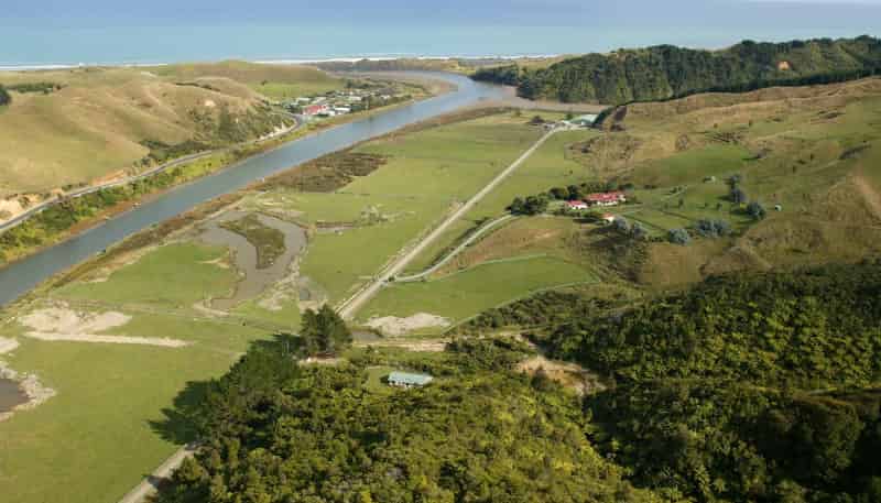 248A Fraser Smith Road, Awakino