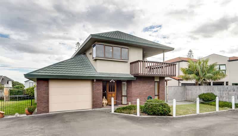 31b The Esplanade, Westshore