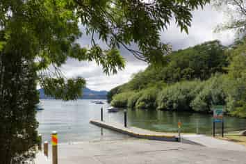 83 Parawera Drive, Acacia Bay