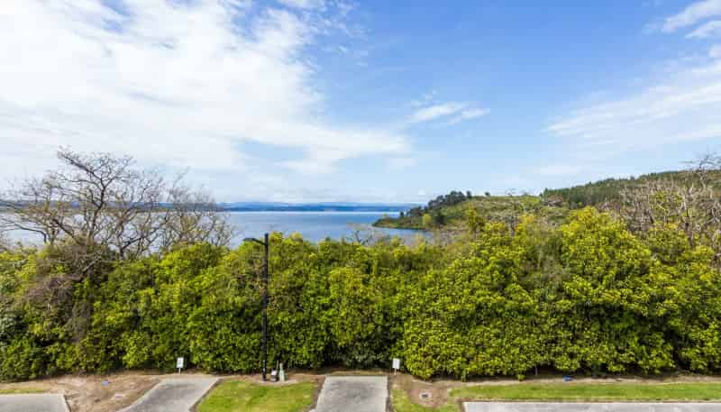 83 Parawera Drive, Acacia Bay