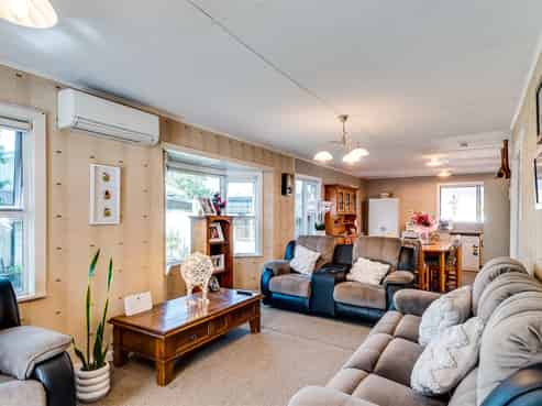 32 Railway Road, Whakatu