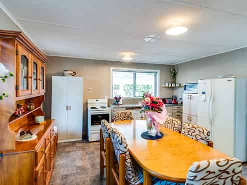 32 Railway Road, Whakatu