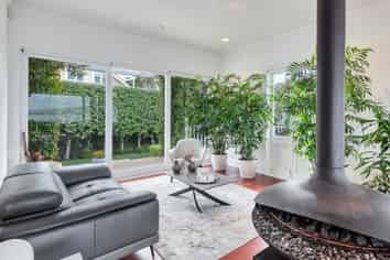 15 Arawa Avenue, Devonport