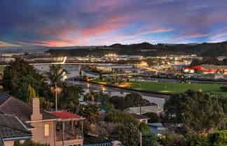 42 Punga Grove Avenue, Riverside