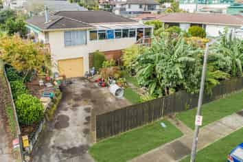 24 Aberfeldy Ave, Highland Park