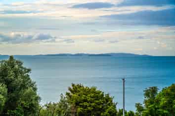 2/32 Marellen Drive, Red Beach