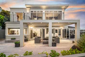 2/32 Marellen Drive, Red Beach