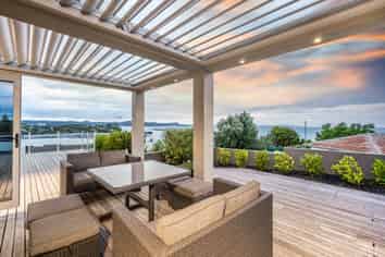 2/32 Marellen Drive, Red Beach