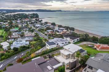 2/32 Marellen Drive, Red Beach