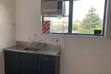 PROMINENT LOCATION - AFFORDABLE RENT