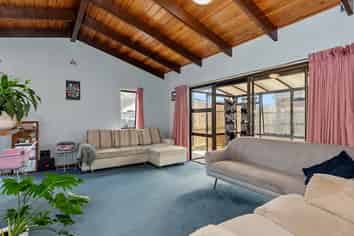 261 Te Rapa Road, Beerescourt