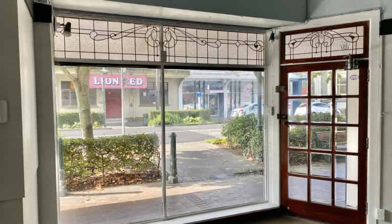 256/258 Broadway, Marton