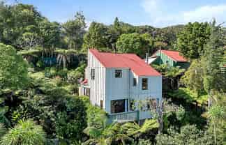 44 Punga Grove Avenue, Riverside