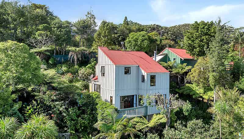 44 Punga Grove Avenue, Riverside