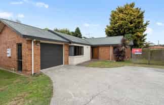 15B Garnett Avenue, Forest Lake