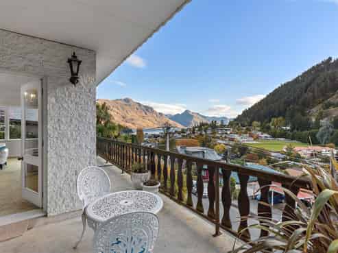 111 Hallenstein Street, Queenstown Central