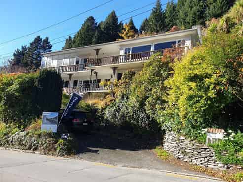 111 Hallenstein Street, Queenstown Central