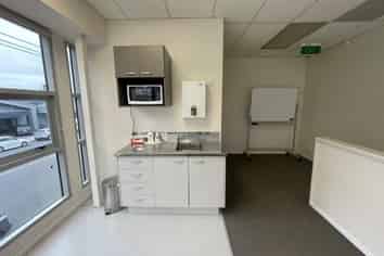 CBRE - Furnished First Floor Space