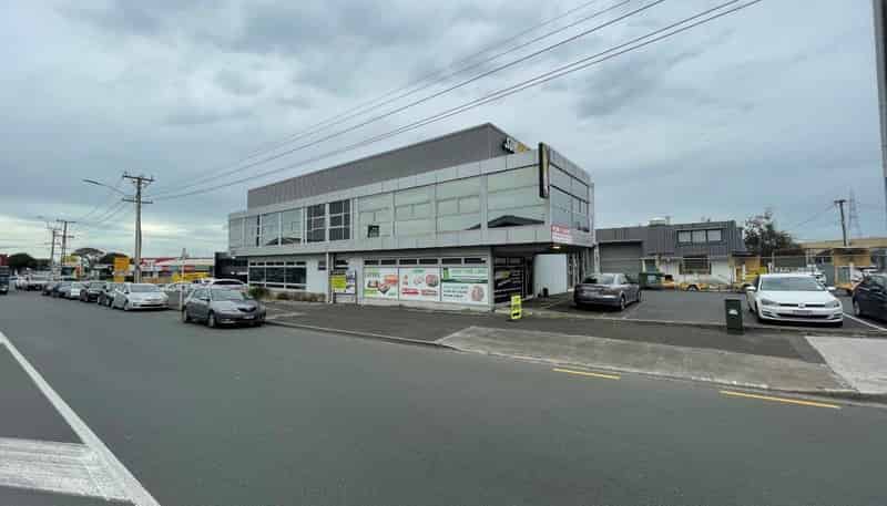 2 Angle Street, Onehunga