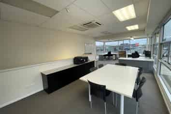 CBRE - Furnished First Floor Space