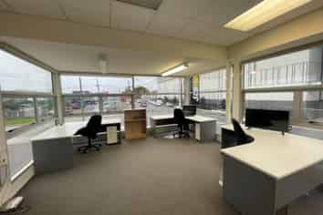 CBRE - Furnished First Floor Space