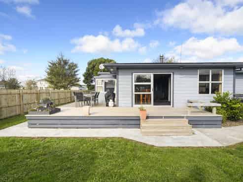 141A High Street, Bulls