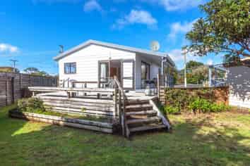 102 Williamson Rd, Whangamata