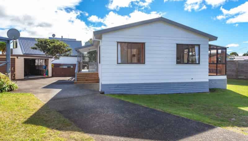102 Williamson Rd, Whangamata