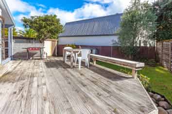 102 Williamson Rd, Whangamata