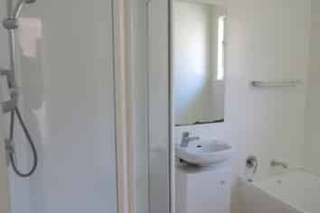 117d Seaview Road, Westown