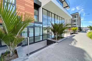 BRAND NEW RETAIL - 213M²