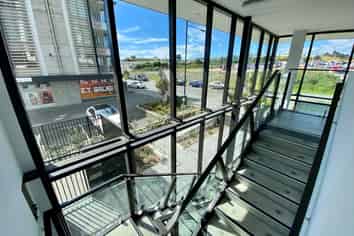 BRAND NEW RETAIL - 213M²