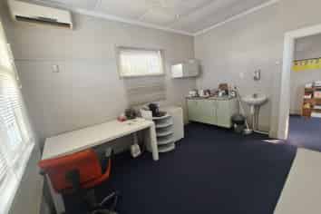 General Practice/Medical space with full setup