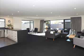 52 Home Street, Winton