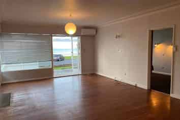 61 The Esplanade, Eastern Beach